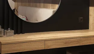 Dressing table with mirror and lamellas