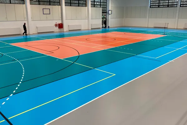 Hala sportowa w Szczecinku, Realization image 1