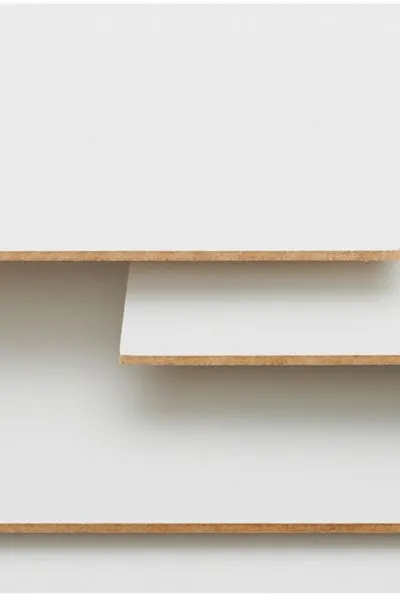 DescriptionLacquered HDF board