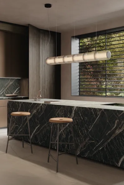 DescriptionElegant Rich